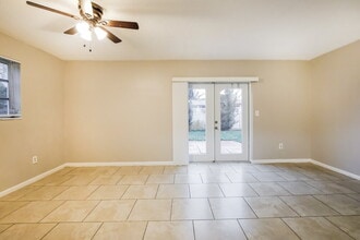 4701 NW 11th Pl in Lauderhill, FL - Building Photo - Building Photo