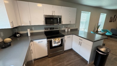 1141 E 1320 S in Provo, UT - Foto de edificio - Building Photo