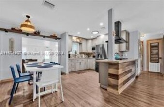 3039 Grant St in Hollywood, FL - Building Photo - Building Photo