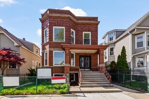 1921 W Summerdale Ave in Chicago, IL - Building Photo