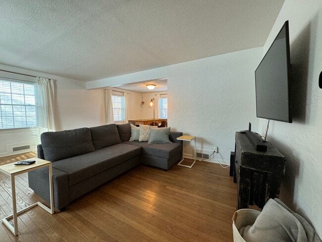 620 E 63rd Ter in Kansas City, MO - Building Photo - Building Photo