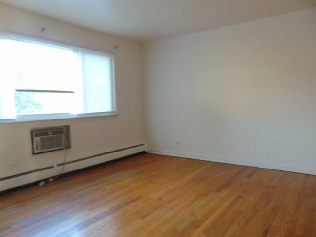 1907 14th Ave in Broadview, IL - Building Photo - Building Photo