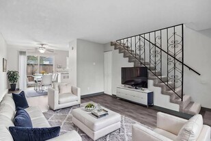 Arbor Place Apartments in Gresham, OR - Building Photo