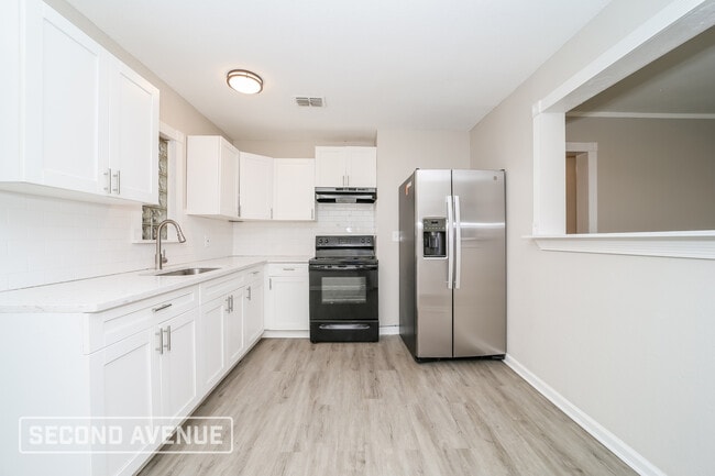 5129 Columbus Ave in Jacksonville, FL - Foto de edificio - Building Photo