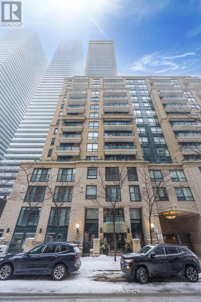 35 Hayden St in Toronto, ON - Building Photo - Building Photo