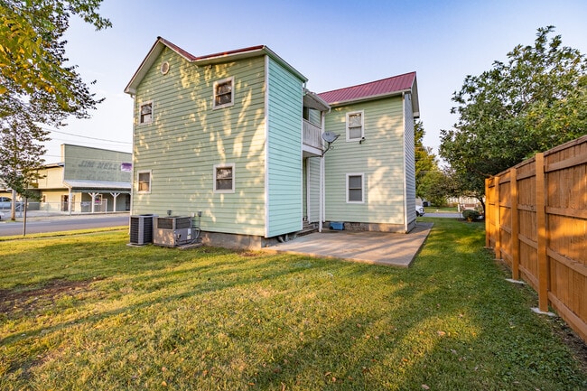533 N 8th St in Paducah, KY - Foto de edificio - Building Photo