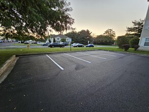 Willow Chase Apartments in New Castle, DE - Building Photo - Building Photo