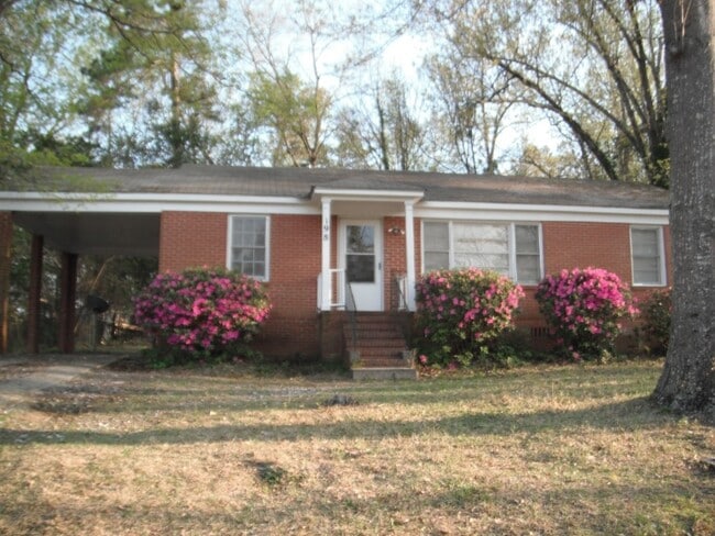 198 Collins Dr