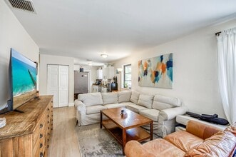920 Hansen St in West Palm Beach, FL - Building Photo - Building Photo