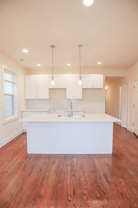 2342 N Lawndale Ave in Chicago, IL - Building Photo - Building Photo