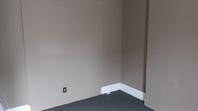 411 N Montgomery St in Trenton, NJ - Building Photo - Building Photo