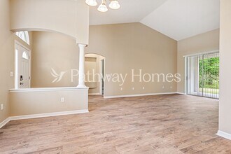 10217 Newington Pl in Tampa, FL - Building Photo - Building Photo