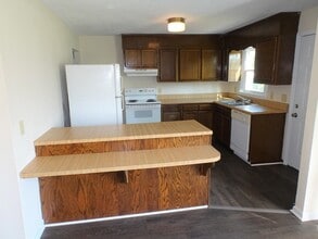 123 Old Corinth Rd in Newnan, GA - Building Photo - Building Photo