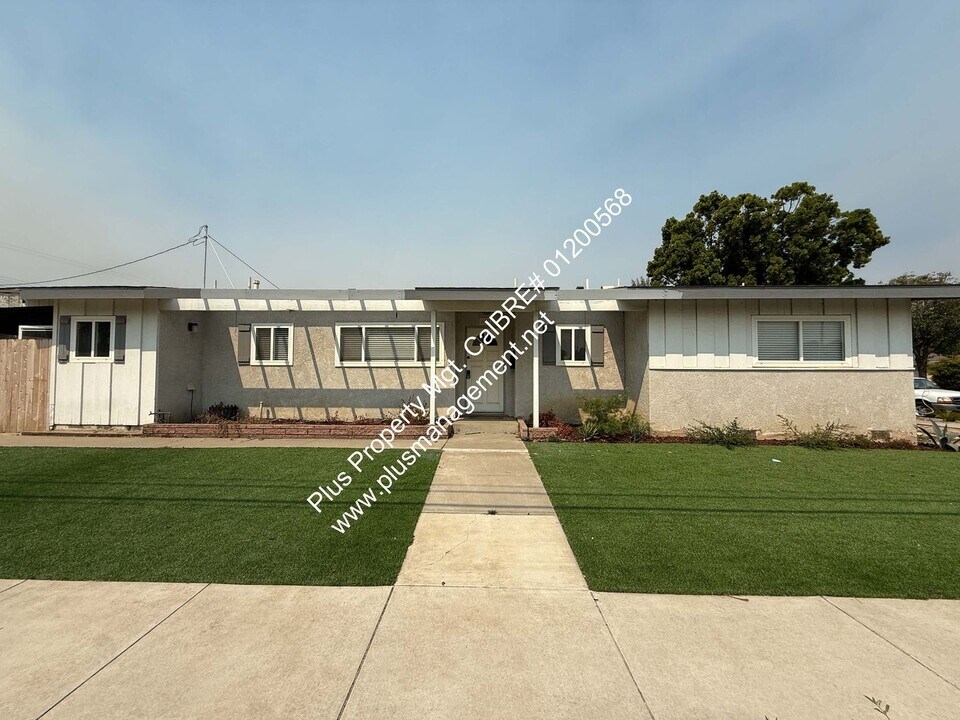 603 S Concepcion Ave in Santa Maria, CA - Building Photo