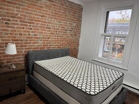 4053 Cartier Rue in Montréal, QC - Building Photo