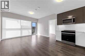60 Frederick St in Kitchener, ON - Building Photo - Building Photo