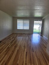 300 Shafer Ln in Jacksonville, OR - Building Photo - Building Photo