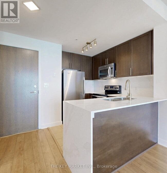 property at 3985-3985 Grand Park Dr
