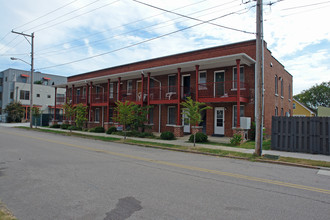 1808 Cowart St in Chattanooga, TN - Foto de edificio - Building Photo