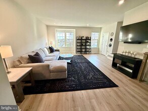 8810 Sybil Ln in Upper Marlboro, MD - Building Photo - Building Photo