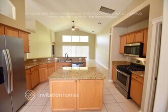 16416 Bridgewalk Dr in Fish Hawk, FL - Building Photo - Building Photo
