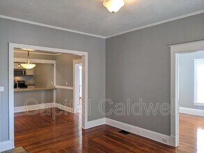 304 E Hanna Ave in Tampa, FL - Building Photo - Building Photo