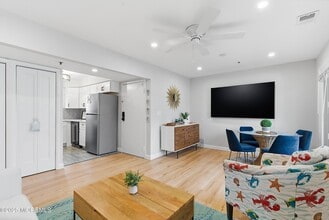 132 Sampson Ave in Seaside Heights, NJ - Building Photo - Building Photo