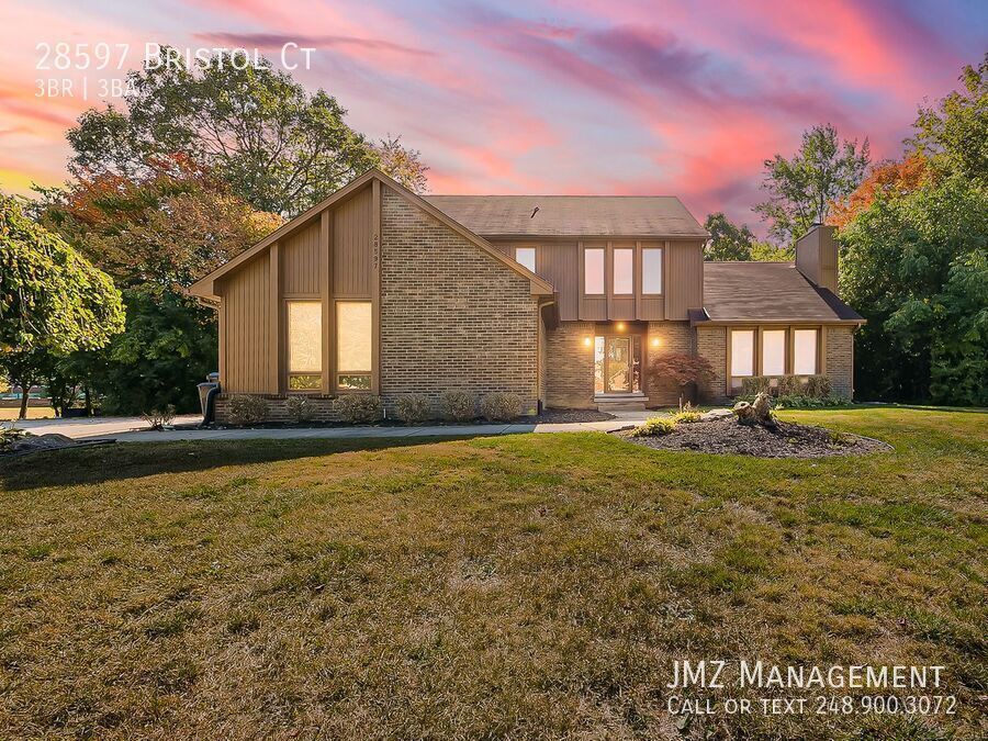 28597 Bristol Ct in Farmington Hills, MI - Building Photo