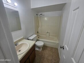 2801 E Monte Cristo Ave in Phoenix, AZ - Building Photo - Building Photo
