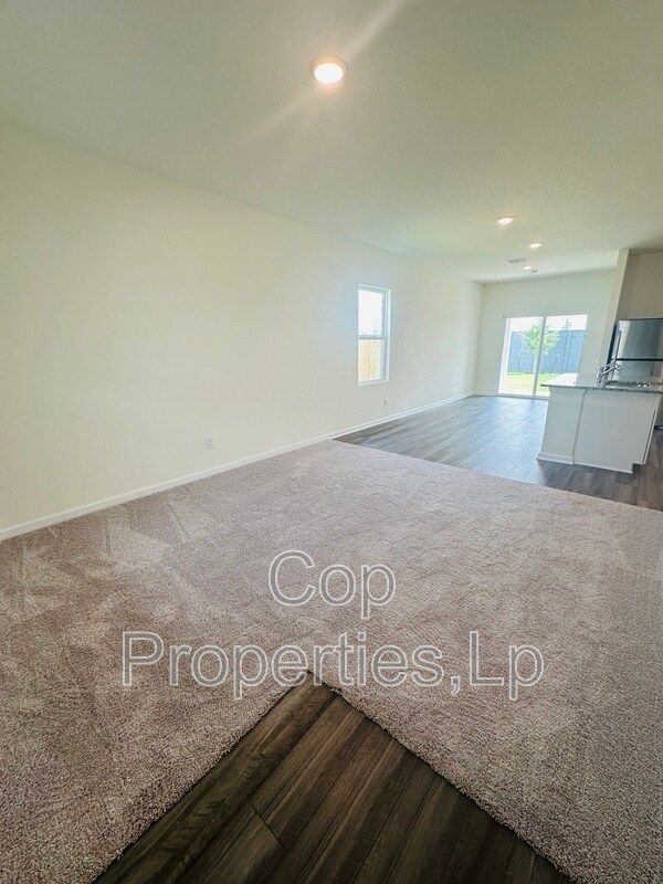 10136 Peppercorn Pl in Schertz, TX - Building Photo - Building Photo