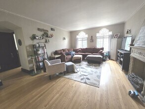 2550 Lake in Milwaukee, WI - Building Photo - Building Photo