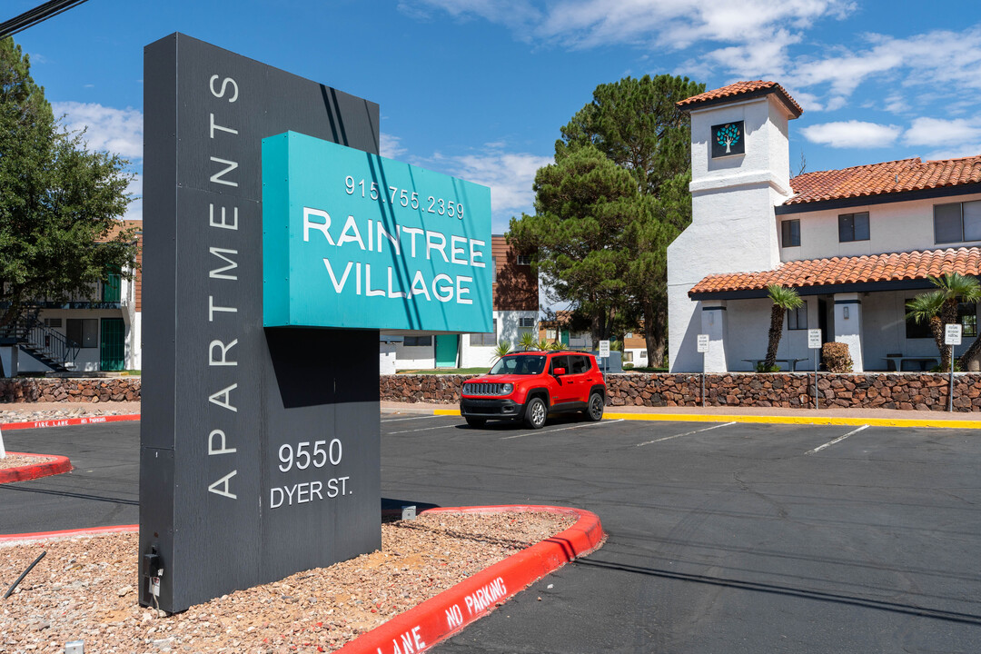 Raintree Village in El Paso, TX - Building Photo