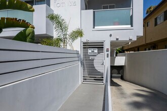 The Residence at 1400 Vista in Los Angeles, CA - Building Photo - Building Photo