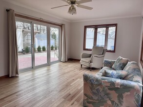4759 N Sheffield Ave in Whitefish Bay, WI - Building Photo - Building Photo