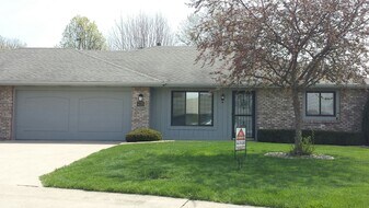 4120 Daphne Dr in Anderson, IN - Building Photo