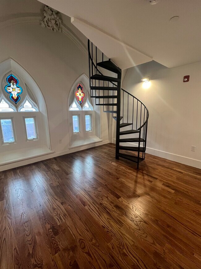 property at 380 Montgomery St
