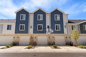 1781 N 300 E St in North Ogden, UT - Building Photo - Building Photo