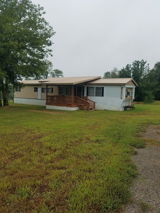 197 Barber Rd in Dover, AR - Foto de edificio