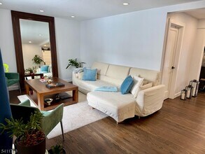 321 Minute Arms Rd in Union, NJ - Building Photo - Building Photo