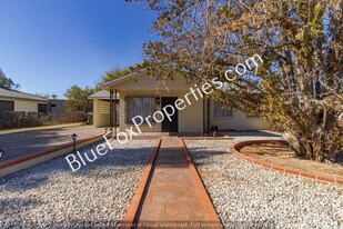 418 S Jerrie Ave in Tucson, AZ - Building Photo