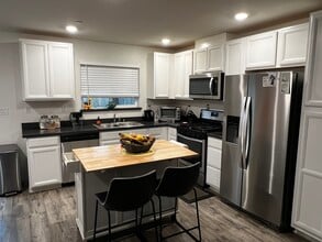 4365 Sage Meadow Ln in Sacramento, CA - Foto de edificio - Building Photo