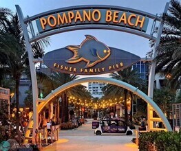 3221 NE 7th St-Unit -Back in Pompano Beach, FL - Foto de edificio - Building Photo