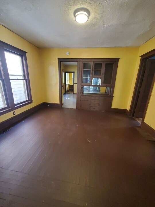 2527-2529-2529 N 11th St in Milwaukee, WI - Foto de edificio