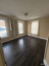 100 Washington Terrace in Bridgeport, CT - Foto de edificio - Building Photo