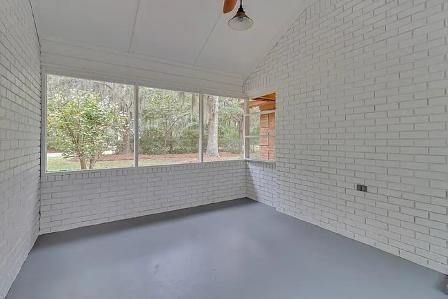 196 Sayle Rd in Richmond Hill, GA - Building Photo - Building Photo