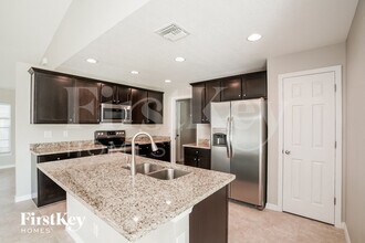 1114 SW 41st Terrace in Cape Coral, FL - Foto de edificio - Building Photo