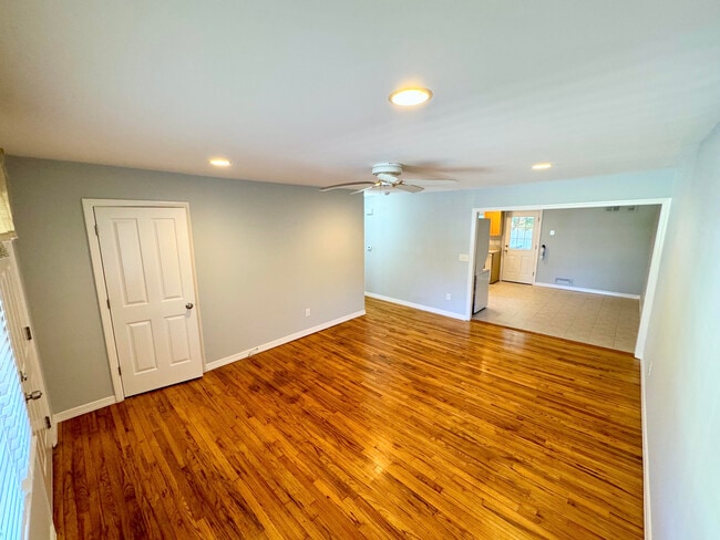 1142 Roe Avenue in Point Pleasant, NJ - Building Photo - Building Photo