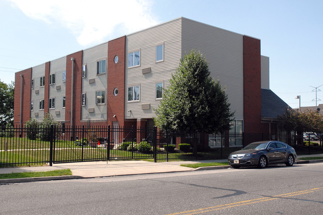 Inglis Apartments at Elmwood