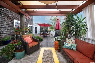 653 Ocean Breeze in Islip, NY - Building Photo - Building Photo