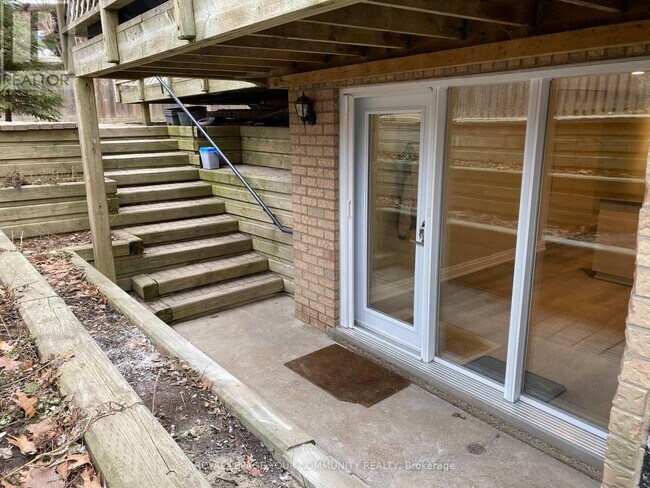 property at 2 Rougecrest Dr